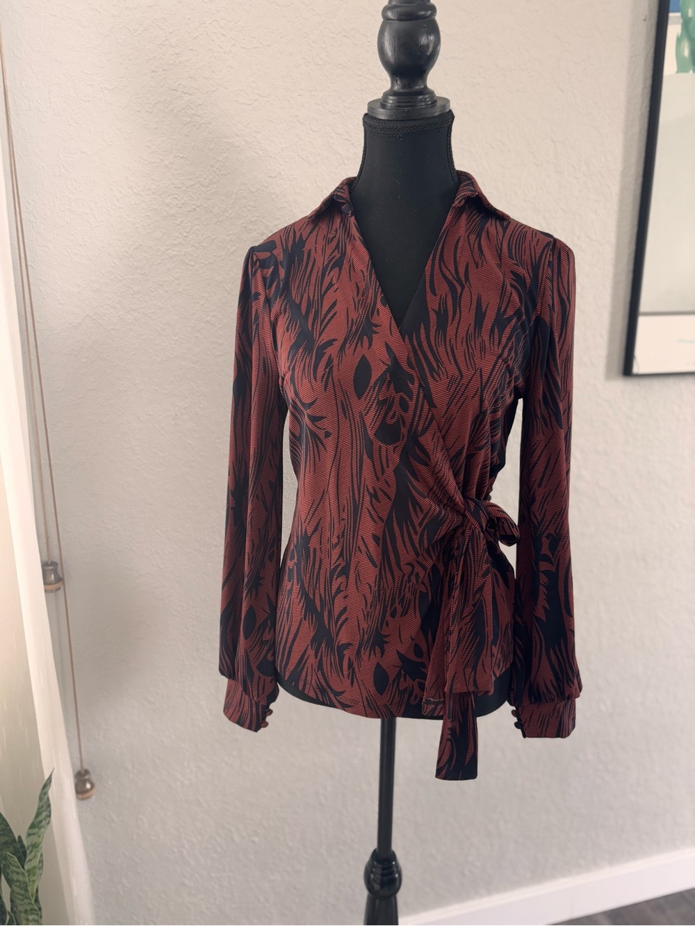 Cleo light Brown/red & Black Wrap Blouse
